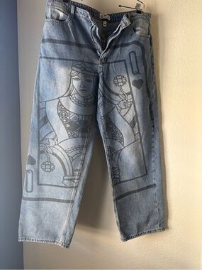 Relaxed Light Blue Denim Jeans with Queen Card Graphic